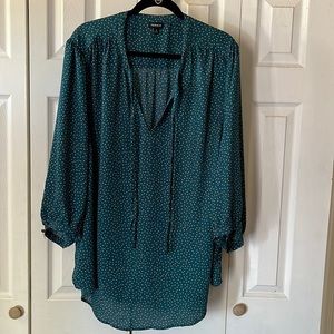 Torrid DARK TEAL POLKA DOT GEORGETTE PUSSYCAT BOW BLOUSE.
